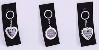 Брелок-фоторамка сердце 8,89см в п/п на европодвесе, фото - 1