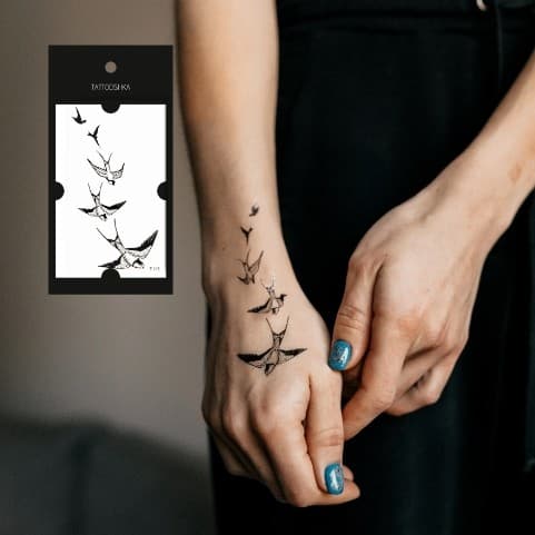 Тату &amp;quot;Політ ластівки&amp;quot;, фото - 3