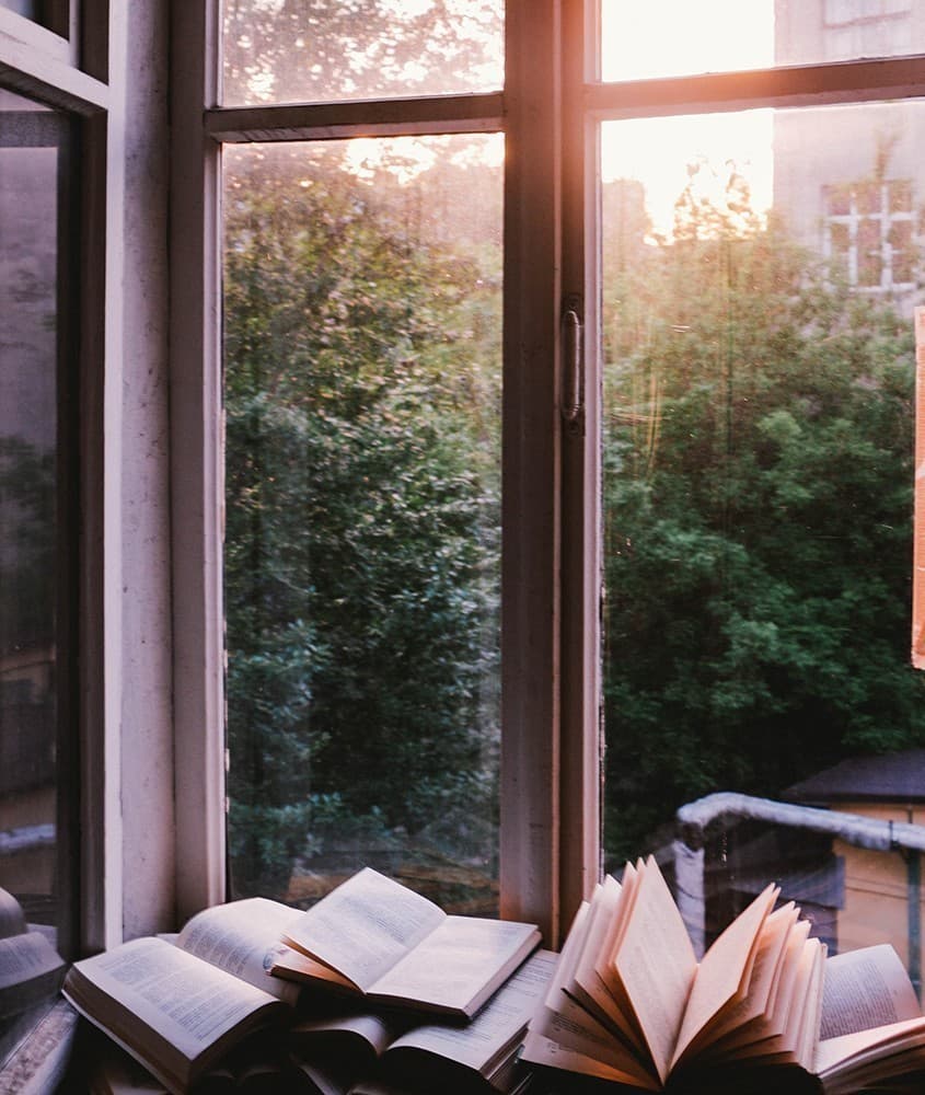 «Вона була з Маріуполя» та інші сучасні українські книги, на які варто звернути увагу