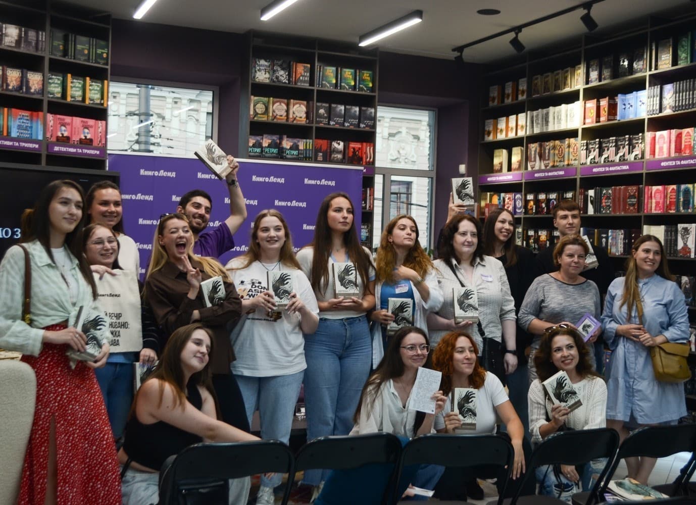 Розмови після крапки: перша зустріч книжкового клубу «.Після Крапки»