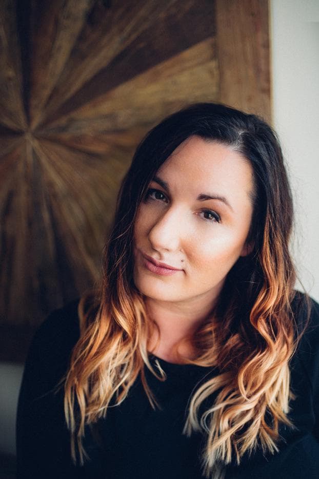 Дженніфер Л. Арментраут