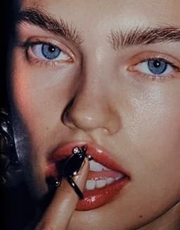 Журнал «Vogue Ukraine» Edition 8 зима 2024/25 + «Vogue Ukraine Beauty», фото - 3