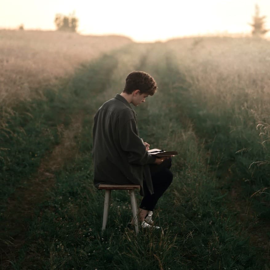 Чому ми любимо читати книжки