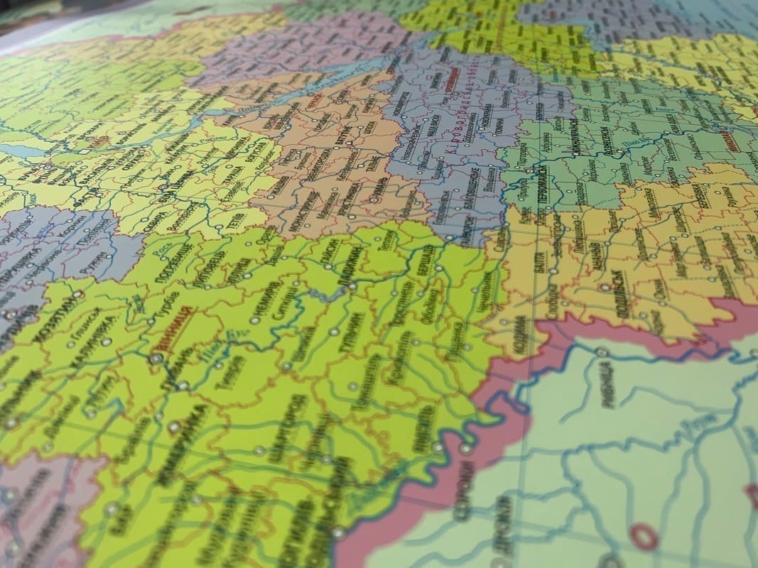 Україна. Політико-адміністративний поділ м-б 1:2 500 000 (41х63), фото - 2