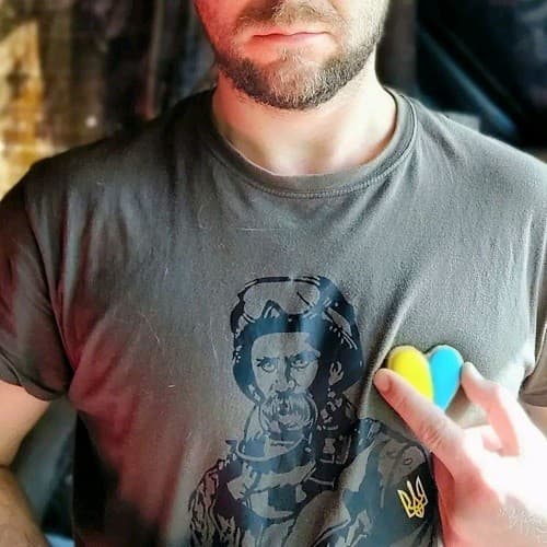 Кілька слів про Захисників, Захисниць і хороші книжки