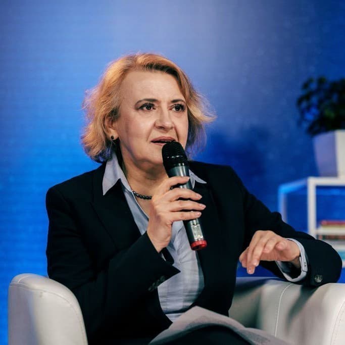 Оксану Забужко включили до 100 найвпливовіших жінок світу Оксану Забужко включили до 100 найвпливовіших жінок світу