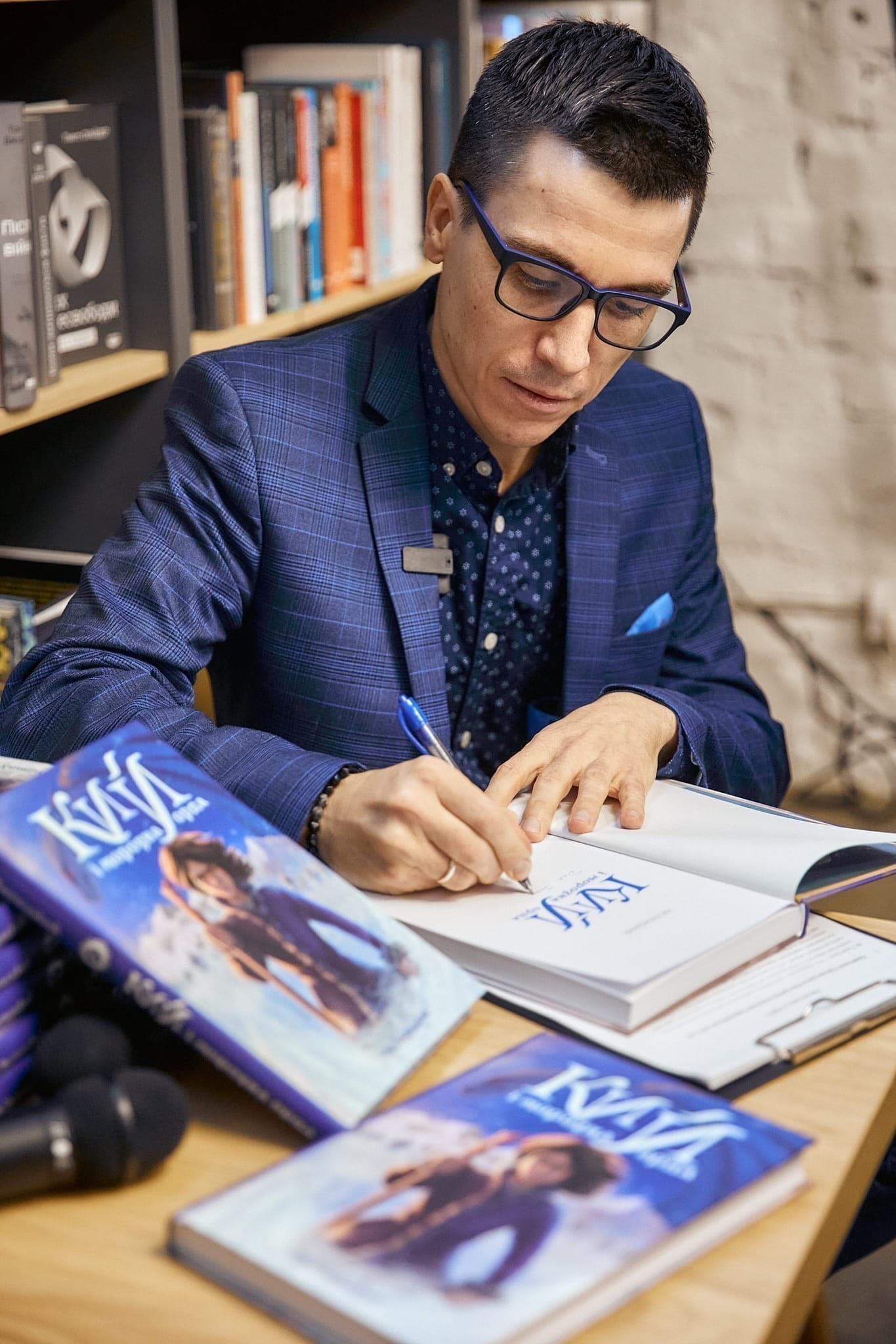 Нік Лисицький: "Моє завдання – бути добрим провідником для читачів" Нік Лисицький: "Моє завдання – бути добрим провідником для читачів"