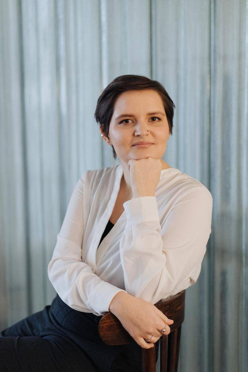 Марина Пономарьова: «Фантастика дозволяє говорити на безліч тем у цікавих декораціях та знижувати поріг болю» Марина Пономарьова: «Фантастика дозволяє говорити на безліч тем у цікавих декораціях та знижувати поріг болю»