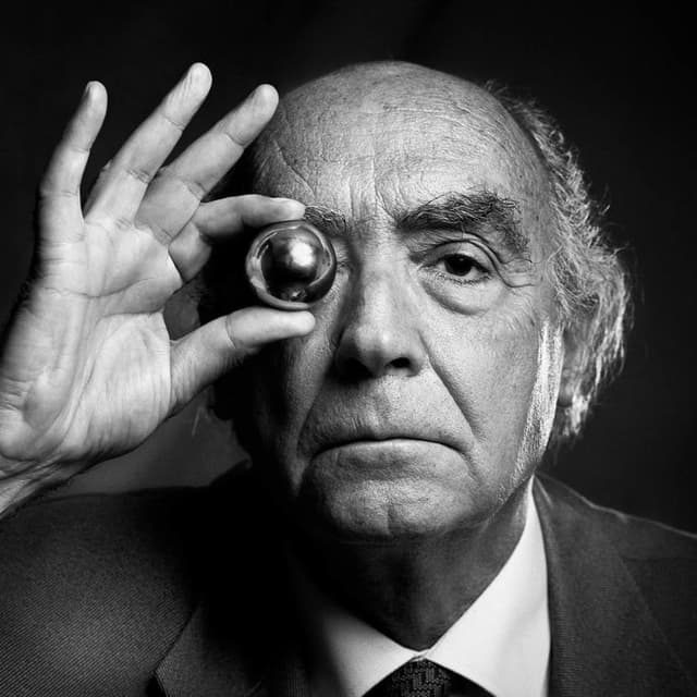 Жозе Сарамаго